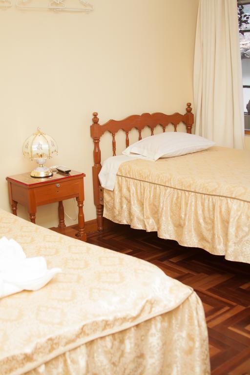 Hostal Santa Rosa Cusco Ngoại thất bức ảnh